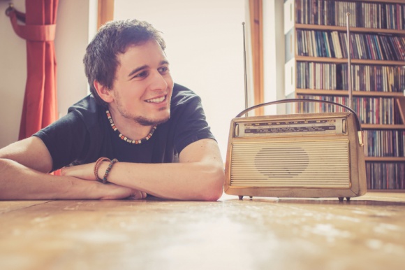 Dlaczego radio w Polsce jest wciąż tak popularne?