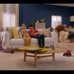 AkzoNobel z kampanią reklamową Dulux EasyCare+